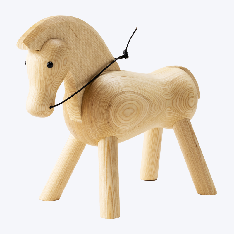 Kreatives Design bastelt originelle holzfarbene Pony-Ornamente aus Holz-L